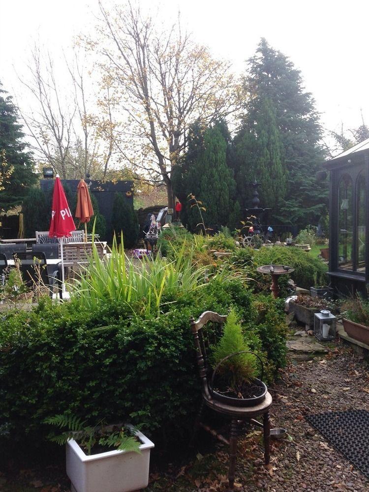 The Retreat Castle Bed & Breakfast Bonnyrigg Exterior photo