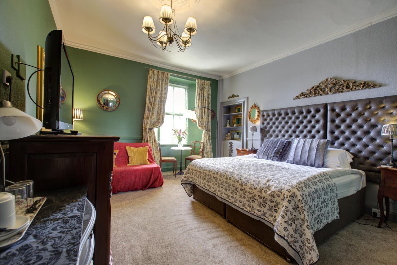 The Retreat Castle Bed & Breakfast Bonnyrigg Exterior photo